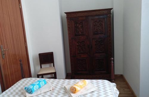Gouveia House | Casa azul