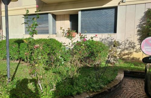 Carignano Apartment | CASA AZZURRA con PARKING AUTO
