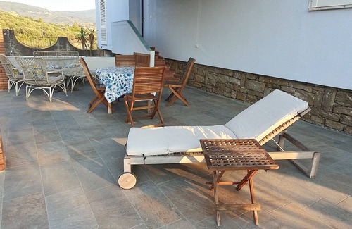 Alani Apartment | CASA AZZURRA Nice one-room apartment with terrace in Cilento. Pet friendly