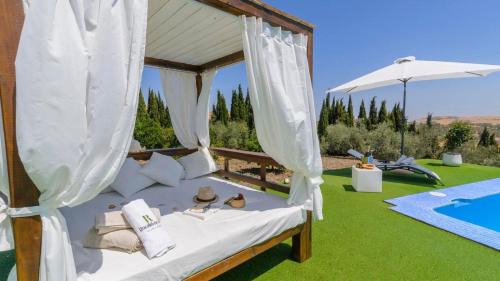 Antequera Villa | Casa Balcon del Torcal Antequera - La Higuera by Ruralidays
