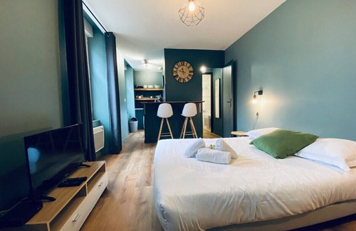 Saint-Jacques - Nazareth Apartment | Casa Balzac - Lovely Studio - Fully equipped