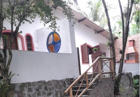 Ilhabela House | Casa Barra Velha 2 dorm lavabo churrasqueira