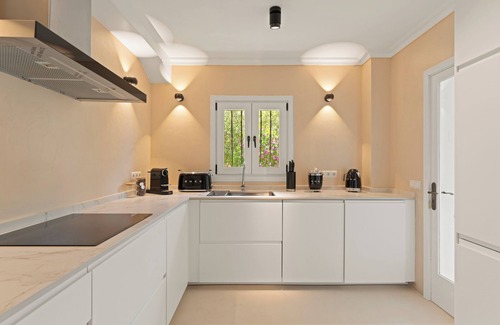 Portopetro House | Casa Baskings