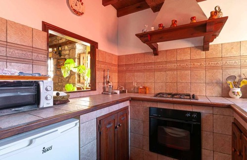 Ribadesella House | Casa Begoña-situada en Sardedo, Ribadesella, en un Paraje Único