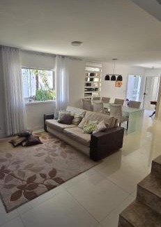 Porto Seguro House | Casa Beija Flor - 03 quartos com suíte, piscina e área de churrasco, luxo totalmente privativa