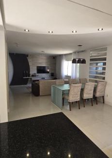 Porto Seguro House | Casa Beija Flor - 03 quartos com suíte, piscina e área de churrasco, luxo totalmente privativa
