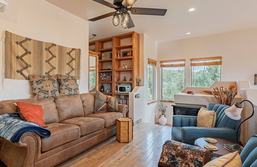 Hidden Valley Ranch House | Casa Bella Vista ⁓Hot tub ⁓Amazing Views ⁓Fire Pit
