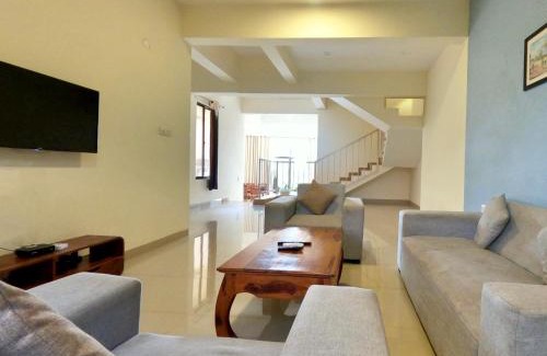 Betim Apartment | Casa Belle 3 BR Town Home short drive to Panjim City and Casino