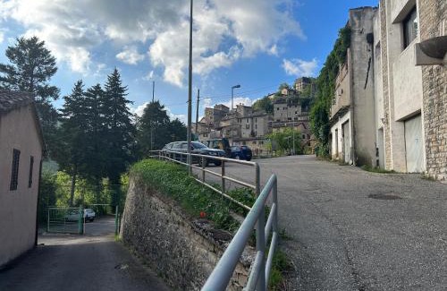 Precetto Apartment | Casa Belvedere a Valle San Martino di Spoleto