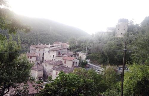 Precetto Apartment | Casa Belvedere a Valle San Martino di Spoleto