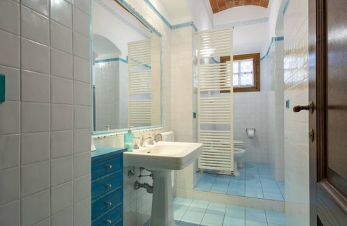 Capraia e Limite House | Casa Bensa by Interhome