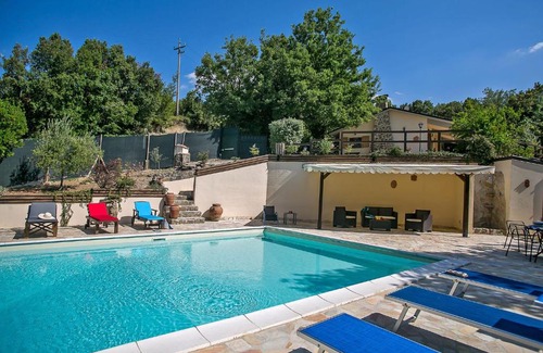Bettona House | Casa Betty
