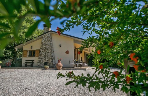 Bettona House | Casa Betty