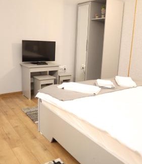 Hateg House | CASA Bia