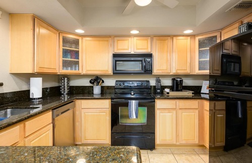 Paradise Valley Village Condo | CASA BIRDIE-Anasazi Village-Amazing views of Stone Creek Golf Course