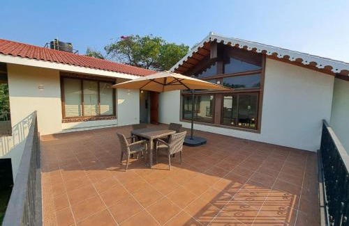Awas Villa | Casa Blanca 3bhk w/pool near Mandwa, Alibaug