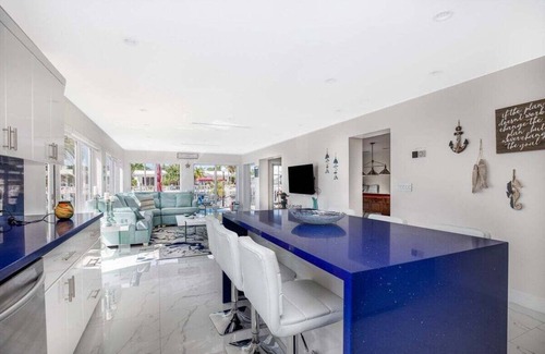 Key Colony Beach House | Casa Blanca at Key Colony Beach ~ Newly renovated