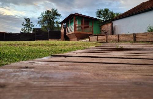 Carasova House | Casa BranKat