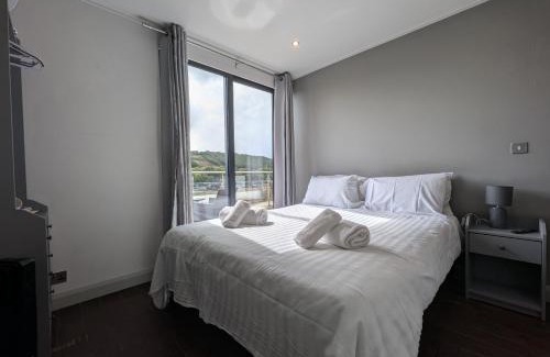 Rastrick Bed & Breakfast | Casa Brighouse