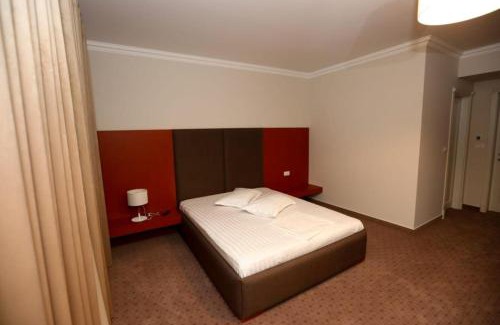 Golesti Hotel | CASA BUDISTEANU 2