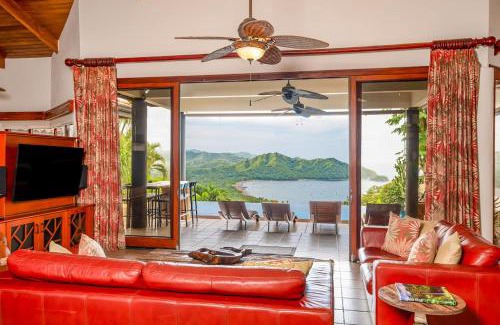 Coco House | Casa Buena Vista