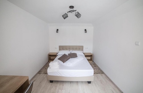 Campulung Moldovenesc House | Casa Burduhos