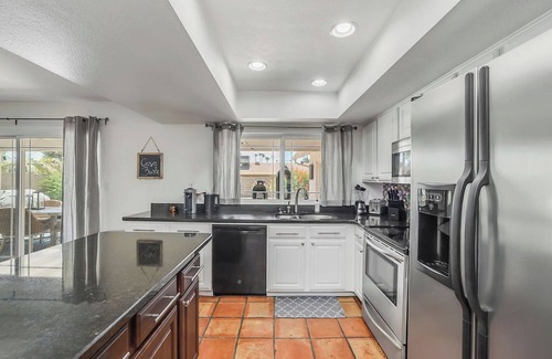 Paradise Valley Village House | Casa Burke 4BD Home w/Pool and Games