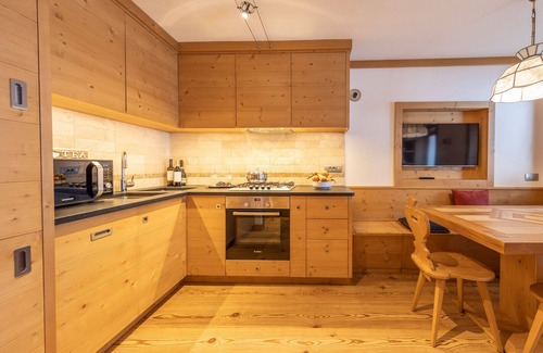 Cortina d'Ampezzo Apartment | Casa Cadin