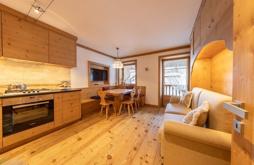 Cortina d'Ampezzo Apartment | Casa Cadin