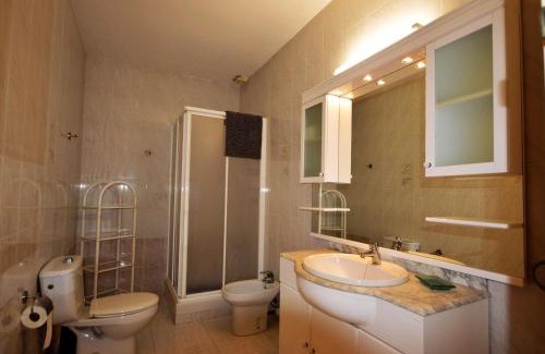 Sant Pere Pescador House | Casa Cal Sabater - En pleno centro, bonita vista al rio, gran parking público delante, A.A., wifi. - ES-89-89