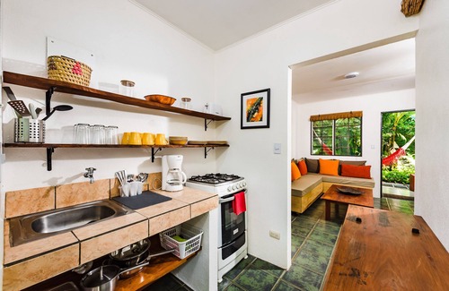 Palm Beach Estates Apartment | Casa Camaleon 5 🏄 2 bed beach cabina
