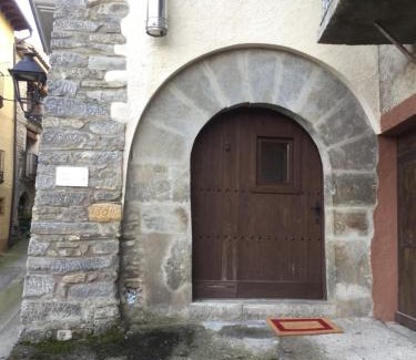 Lascuarre House | Casa Carbonero