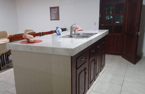 Tela House | Casa Cardona , A charming 2bedroom and 2 bathroom house in TELA!