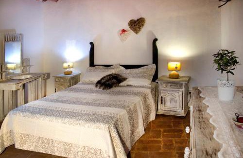 Ullastret House | Casa Carina