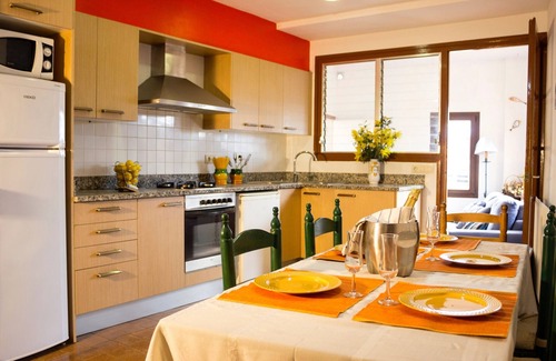 Ullastret Cottage | CASA CARINA