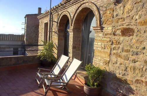 Ullastret Cottage | CASA CARINA