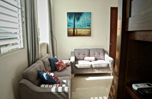 Culebra Pueblo Apartment | Casa Carmen Culebra- Atenas