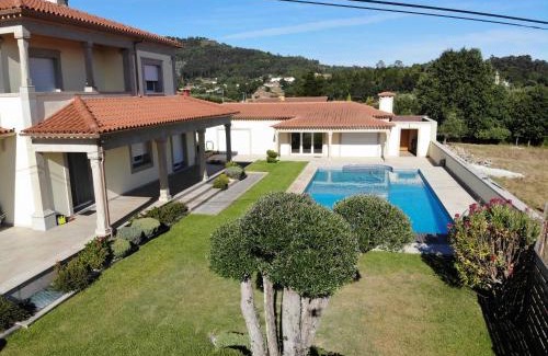Cossourado Villa | CASA cf sousa