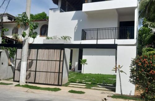 Bacocho House | Casa Chikatana un lugar familiar y elegante a pasos de la playa Bacocho