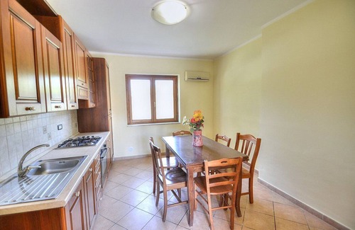 Ascea House | Casa Clelia B: A cozy and welcoming apartment surrounded by the greenery.