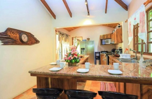 Playa Grande Villa | Casa Colibri 3 minutes from the beach! Ideal house for vacation