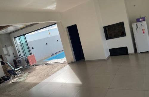 Carazinho House | Casa com piscina para a Expo direto