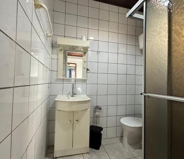 Barra da Lagoa House | Casa com suíte perto da praia