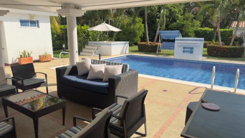 Melgar House | Casa con Air Hockey, Bolirana, Wi-Fi y Piscina