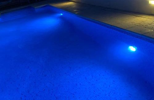 Creixell House | Casa con Gran Piscina particular cerca playa