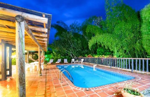 Quimbaya House | Casa con piscina privada fincas panaca, Quindío