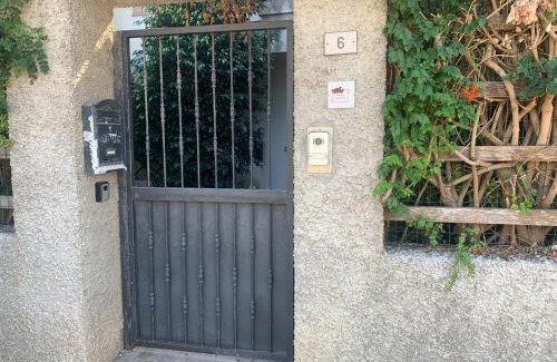 Baratili San Pietro Apartment | Casa Corallo