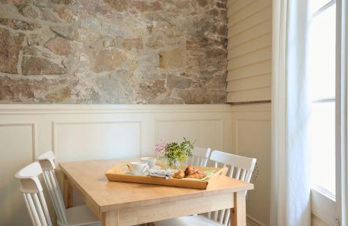 El Putget i Farro Apartment | Casa Cosi - Patio 2