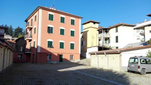 Serravalle Scrivia Apartment | Casa Costa Outlet 5