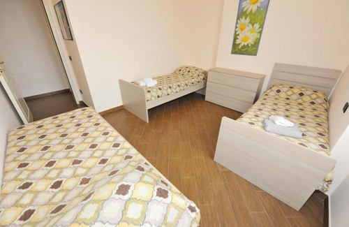 Serravalle Scrivia Apartment | Casa Costa Outlet 4